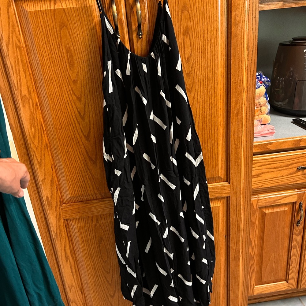 Silence + Noise Black and White Halter Sundress, size sm